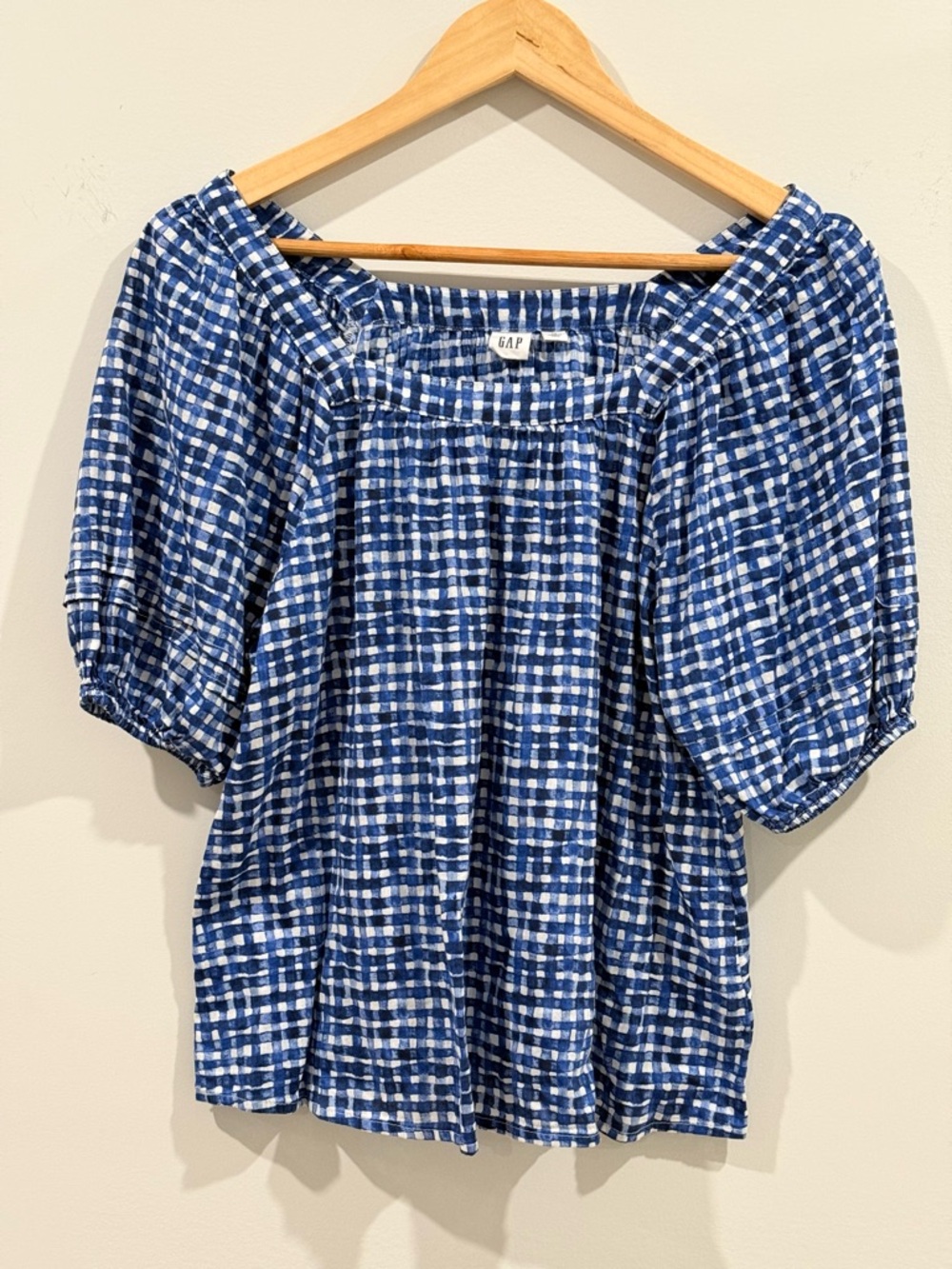 GAP Blue and White Plaid Puff-Sleeve Blouse